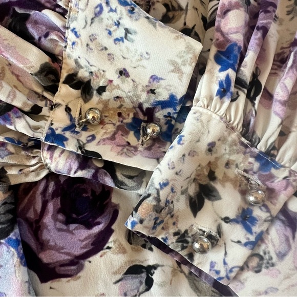 Parker Size Medium Long Sleeve 100% Silk Floral V-Neck Women's Top - Picture 9 of 9
